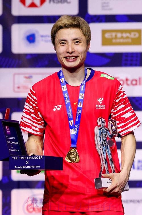 石宇奇因伤退赛获得亚军 石宇奇因伤退赛获得亚军